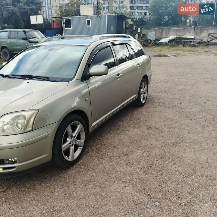 Toyota Avensis 2005 photo 3