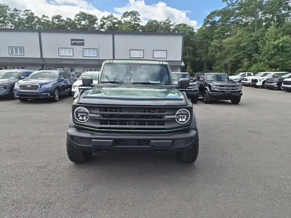 Ford Bronco 2022 photo 2