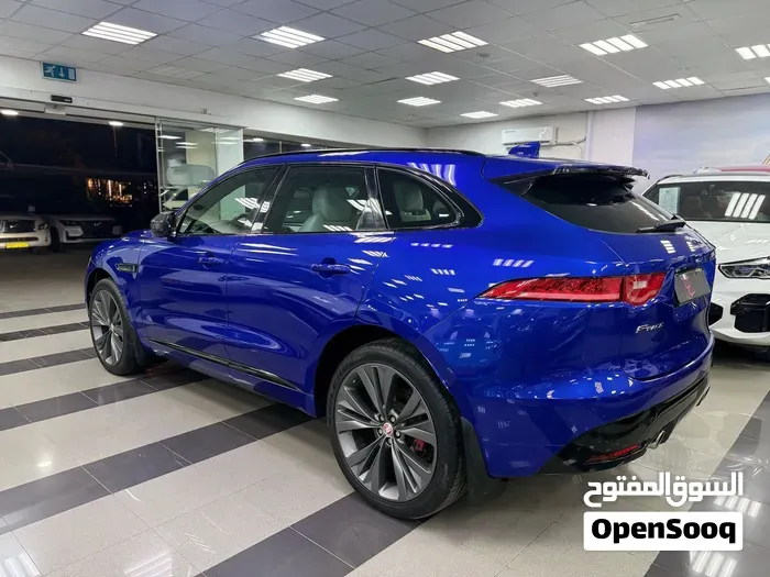 Jaguar F-Pace 2017 photo 4