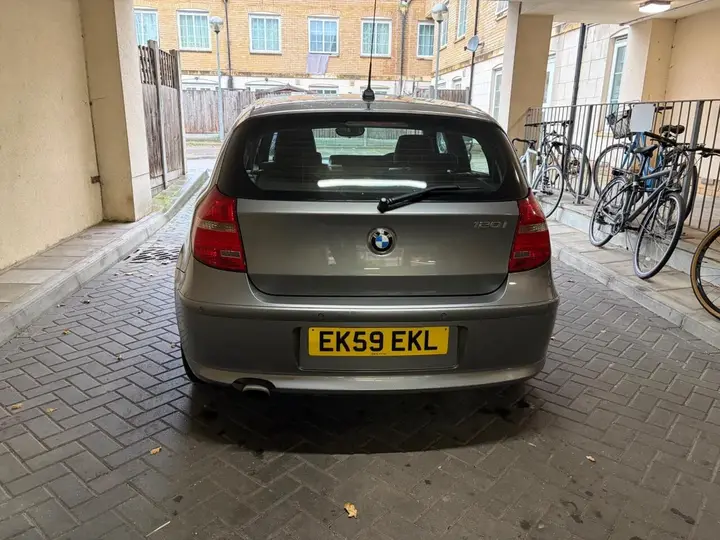 BMW 1 Series 2009 photo 4