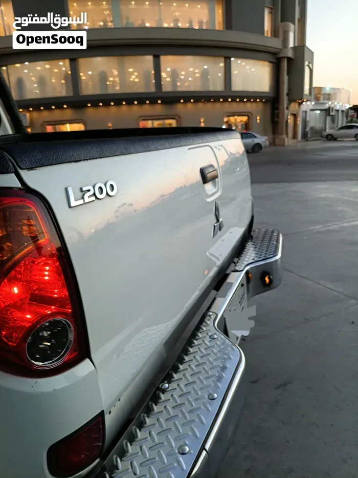 Mitsubishi L200 2008 photo 3