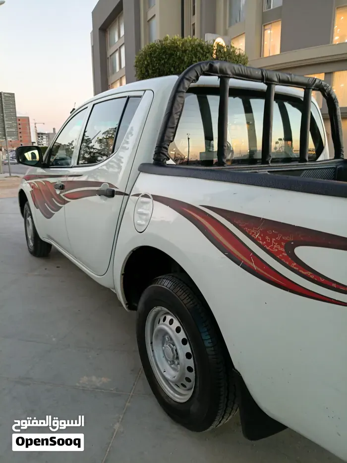Mitsubishi L200