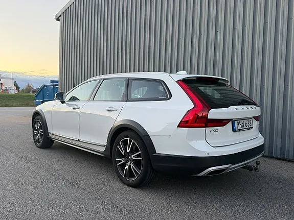 Volvo V90 Cross Country 2017 photo 3