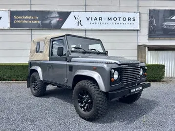 Land Rover Defender 2009 photo 2