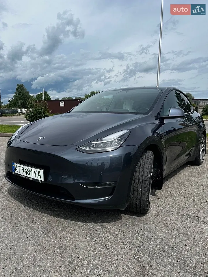 Tesla Model Y 2021 photo 2