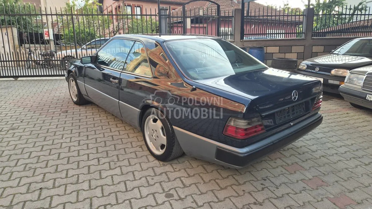 Mercedes-Benz Ce 230 1989 photo 4