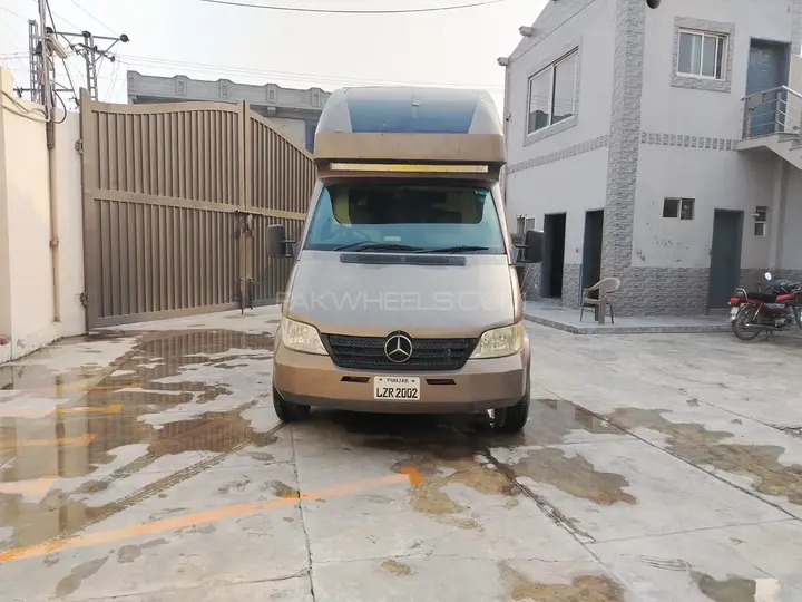 Mercedes-Benz Sprinter
