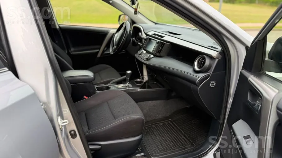 Toyota Rav4 2018 photo 5