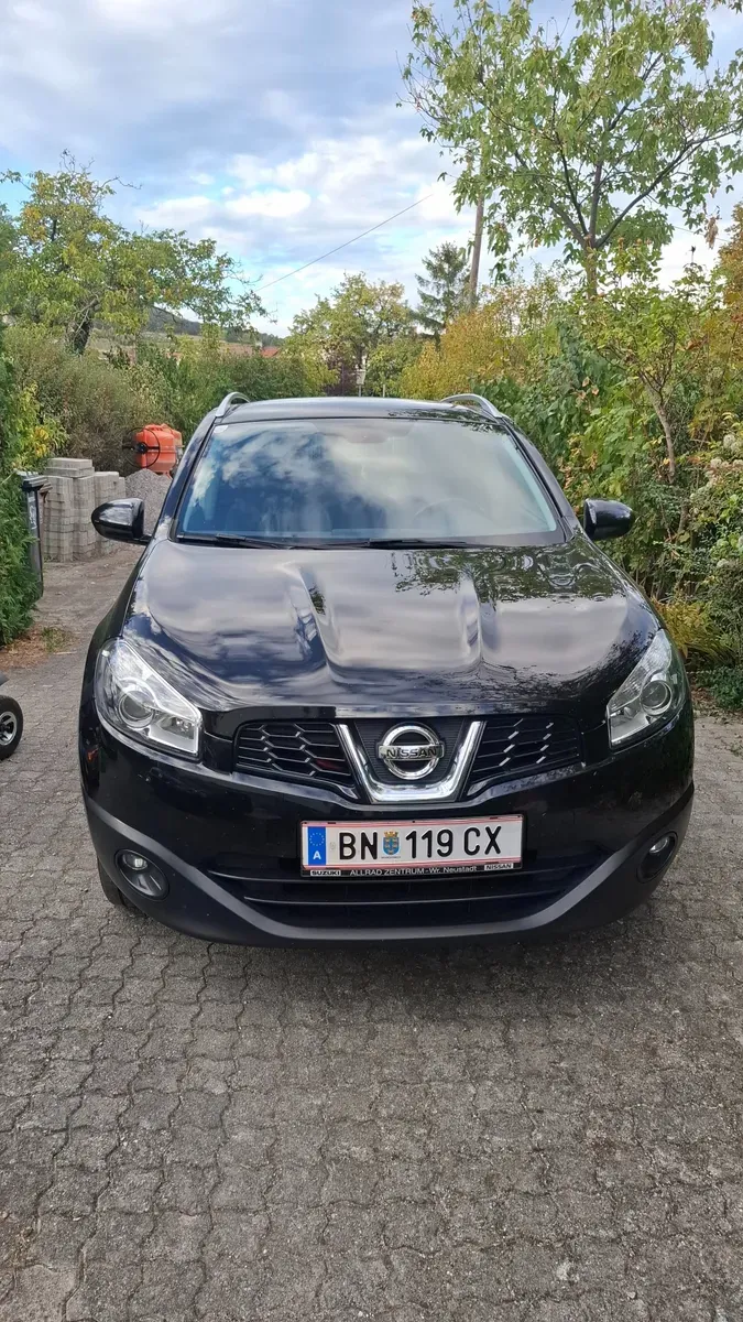 Nissan Qashqai 2010 photo 2