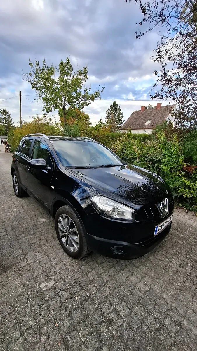 Nissan Qashqai 2010 photo 3