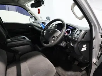 Toyota Hiace 2018 photo 4