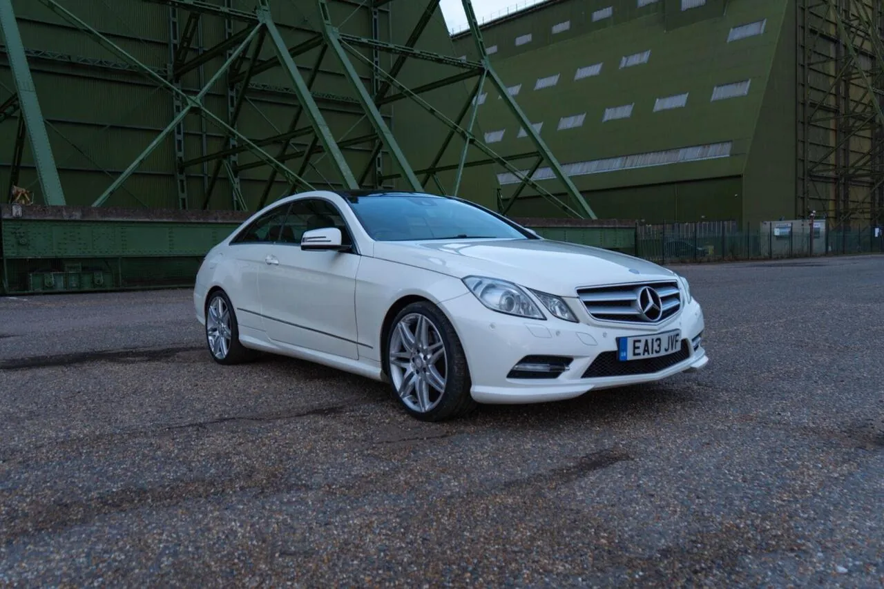 Mercedes-Benz E-Class 2013 photo 3