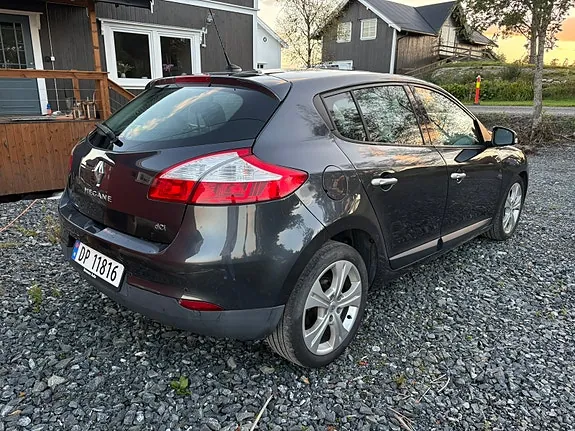 Renault Megane 2012 photo 4