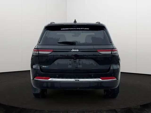 Jeep Grand Cherokee 2023 photo 4