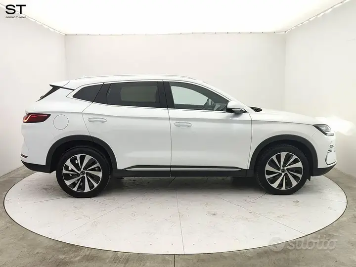 BYD Seal U 2025 photo 3