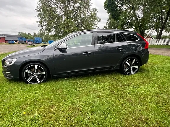 Volvo V60 2018 photo 5