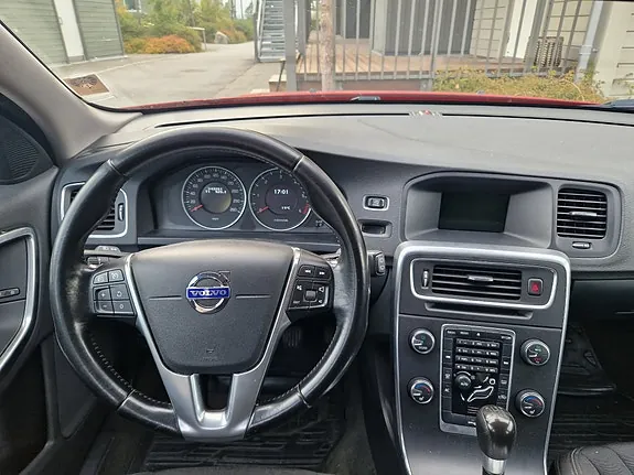Volvo V60 2012 photo 5