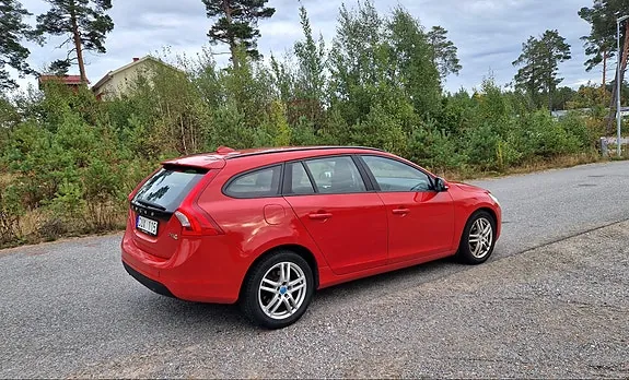 Volvo V60 2012 photo 3