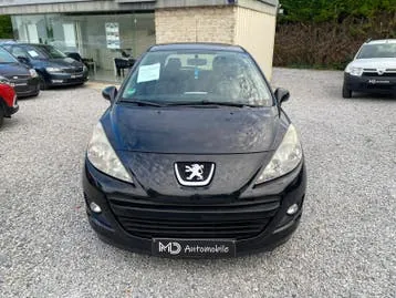 Peugeot 207 2013 photo 2
