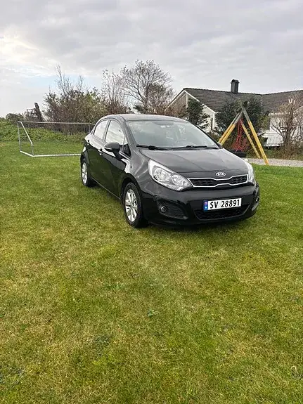 Kia Rio 2012 photo 2