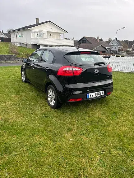 Kia Rio 2012 photo 4