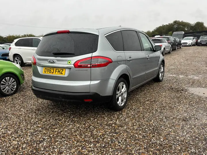 Ford S-Max 2013 photo 5