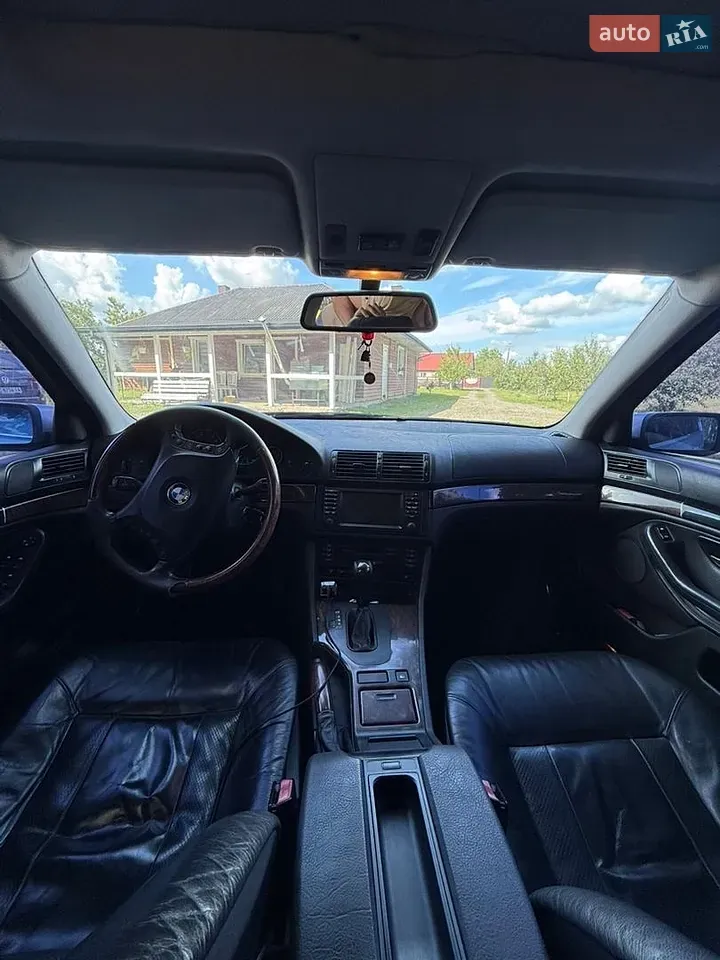 BMW 5 Series 2003 photo 4