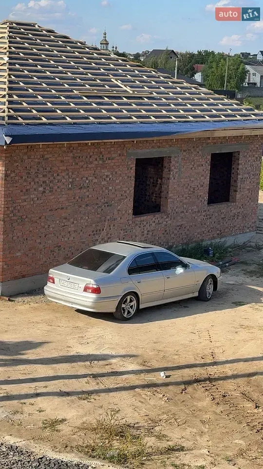 BMW 5 Series 2003 photo 2