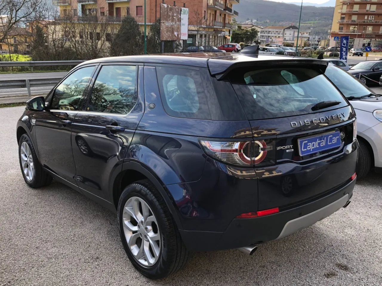 Land Rover Discovery Sport 2019 photo 4