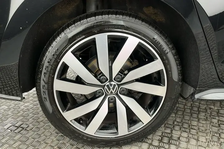 Volkswagen Touran 2025 photo 5