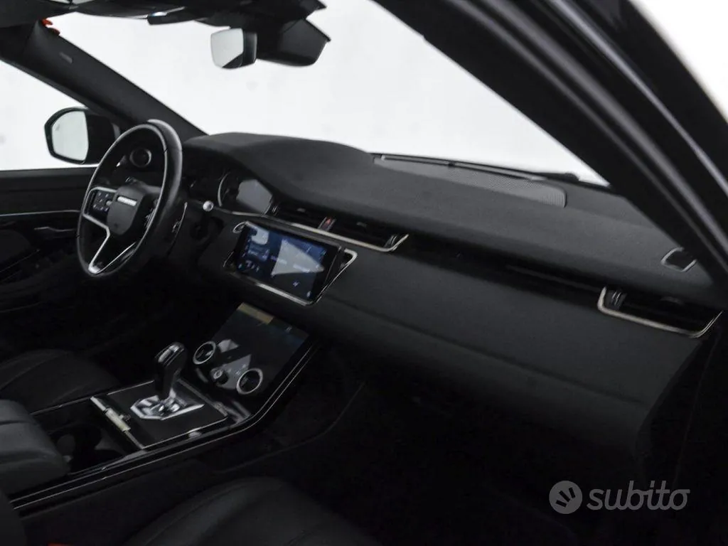 Land Rover Range Rover Evoque 2023 photo 3