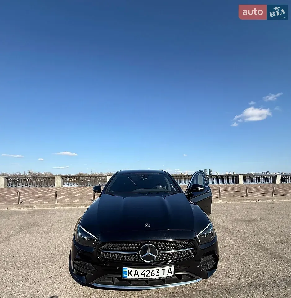 Mercedes-Benz E-Class 2023 photo 5