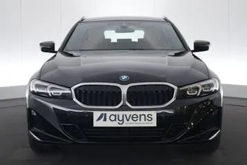BMW 3 Series Touring 2022 photo 2