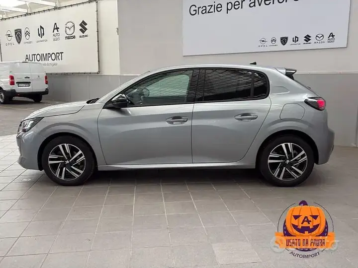 Peugeot 208 2023 photo 3