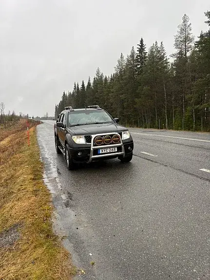 Nissan Navara 2006 photo 2