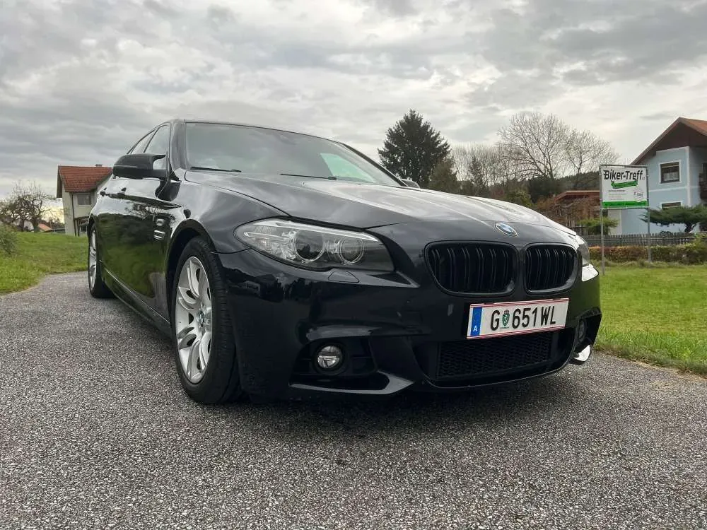 BMW 5 Series 2016 photo 2