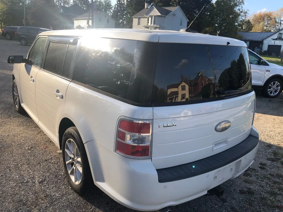 Ford Flex 2013 photo 2