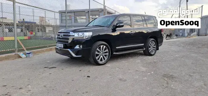 Toyota Land Cruiser 2017 photo 4
