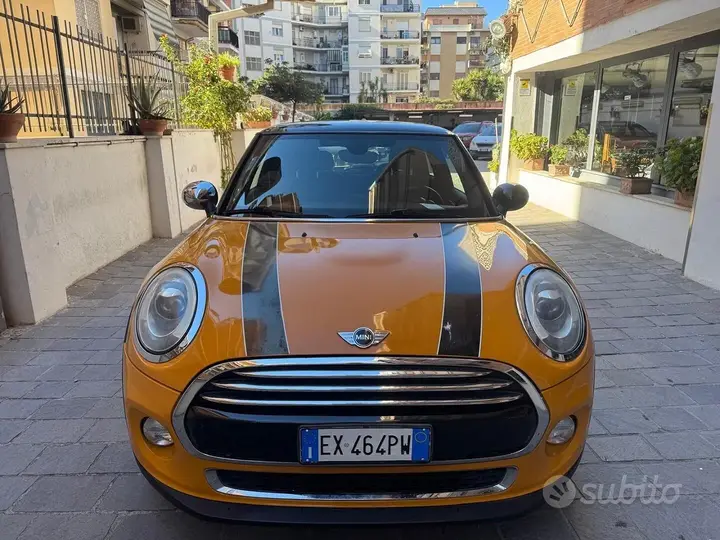 Mini Cooper D 2014 photo 2