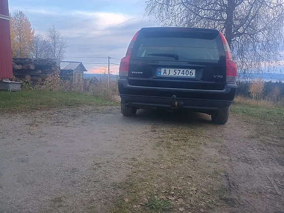 Volvo V70 2002 photo 2