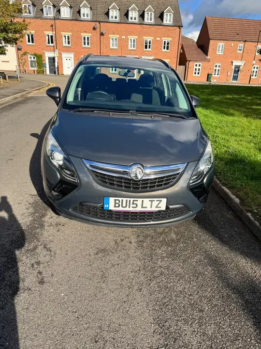 Vauxhall Zafira 2015 photo 2