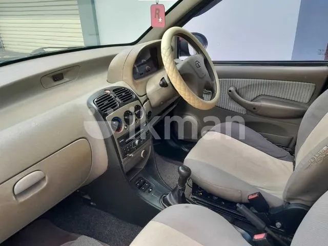 Tata Indica 2014 photo 3