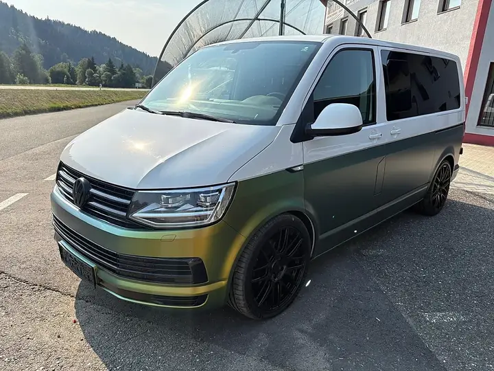 Volkswagen Caravelle 2016 photo 2