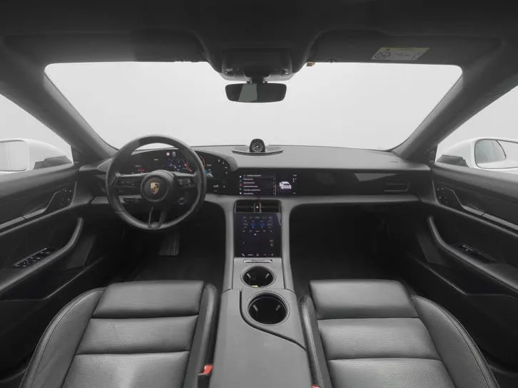 Porsche Taycan Cross Turismo 2023 photo 3