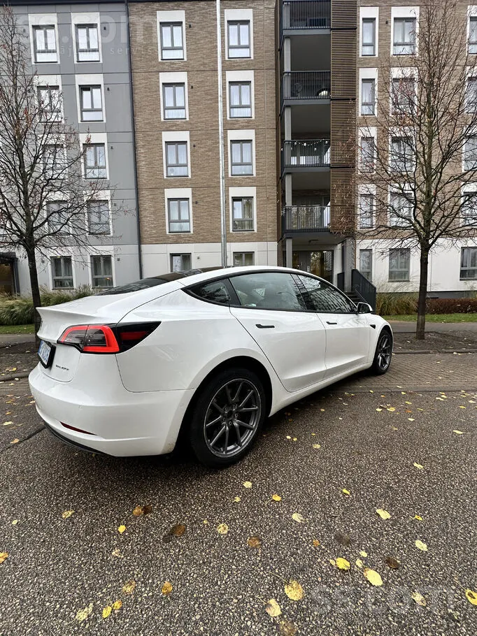 Tesla Model 3 2021 photo 5