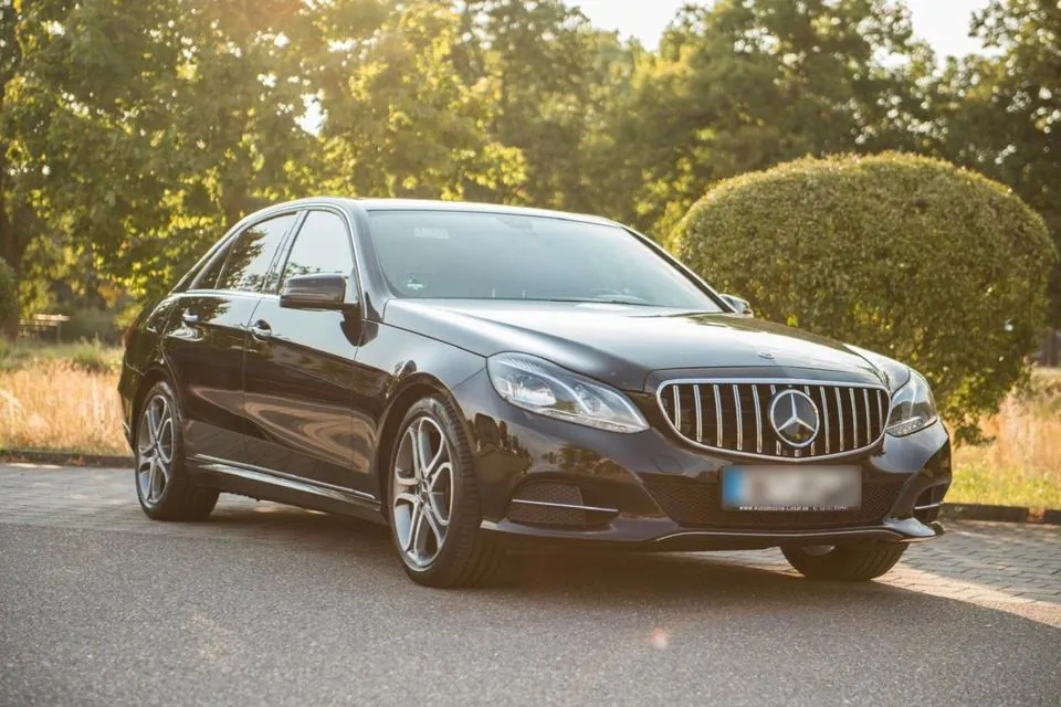 Mercedes-Benz E 200