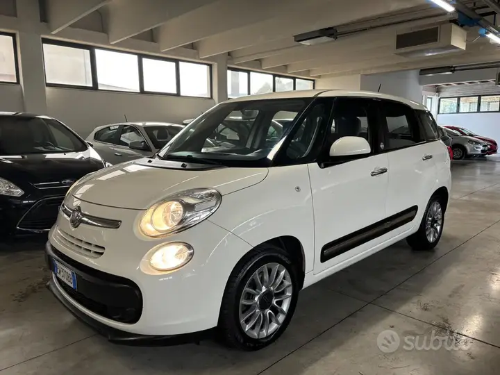 Fiat 500L 2014 photo 2