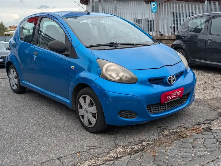 Toyota Aygo 2012 photo 3