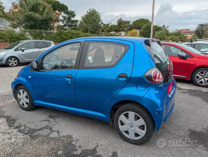Toyota Aygo 2012 photo 4