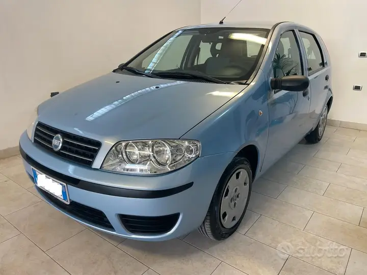 Fiat Punto 2005 photo 2